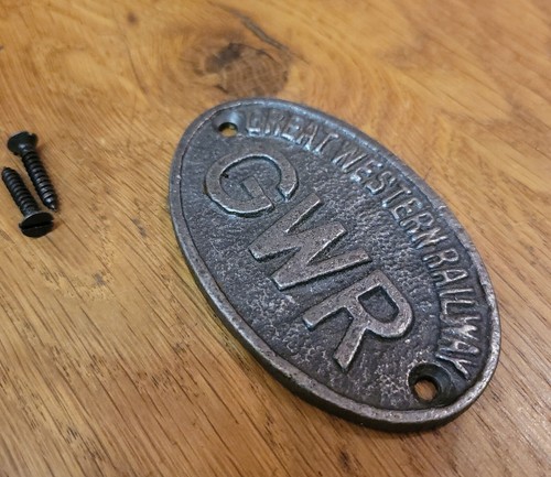 Gwr railway train cast - g,