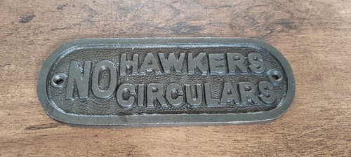 Vintage cast iron hawkers - vintage, no
