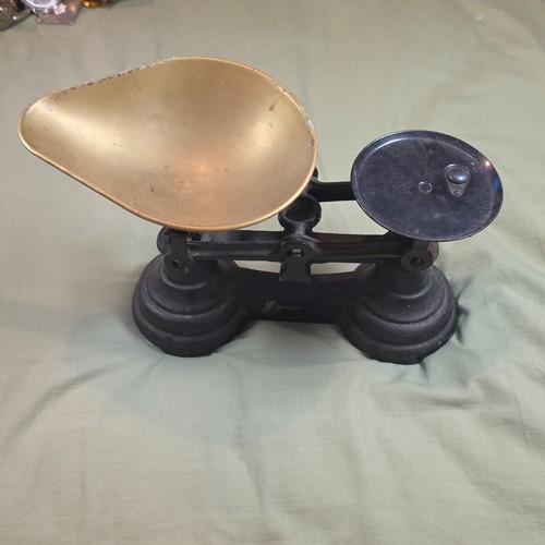Vintage librasco cast iron - cast,