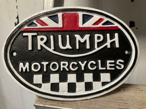 Triumph motorcycle cast - motorcycle,