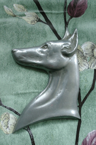 Cast aluminium doberman - cast,