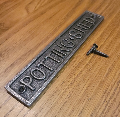 Cast iron wall mounted - iron, potting