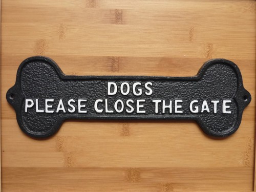 Dogs please close the - please,